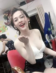 越南爆乳辣妹洗头体验